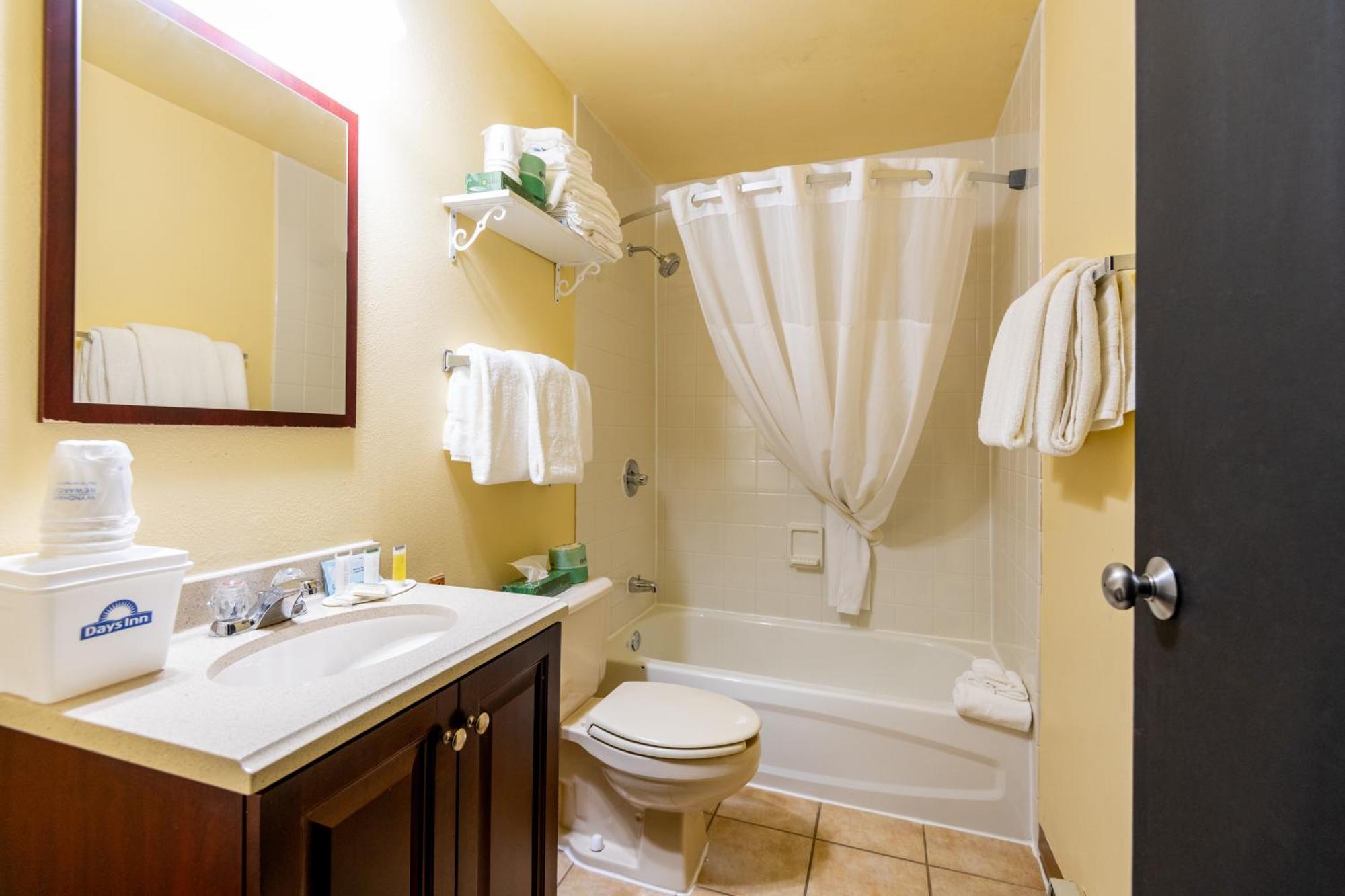 Days Inn By Wyndham Coeur D'Alene Luaran gambar