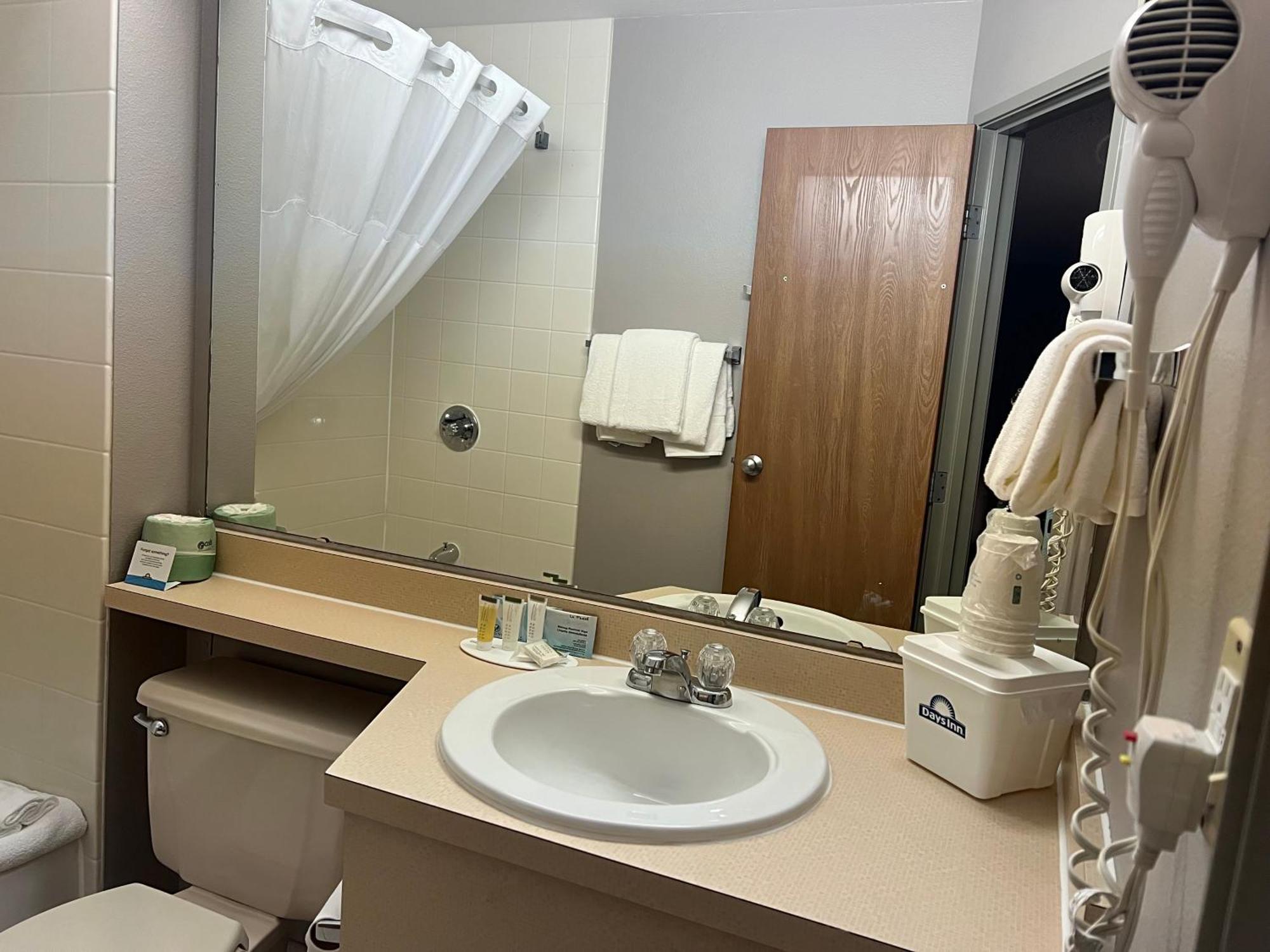 Days Inn By Wyndham Coeur D'Alene Luaran gambar